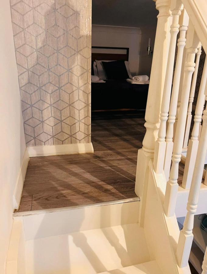 F10- Mezzanine 1St Floor Flat Fits 3 Near Paddington London Exterior photo